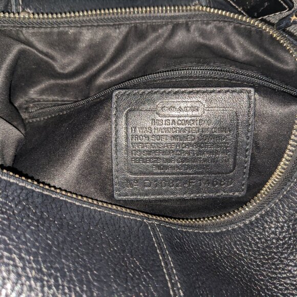 Coach Pebbled Leather Hobo Bag - Vintage - Style No. D1082-F14680 - Picture 2 of 13